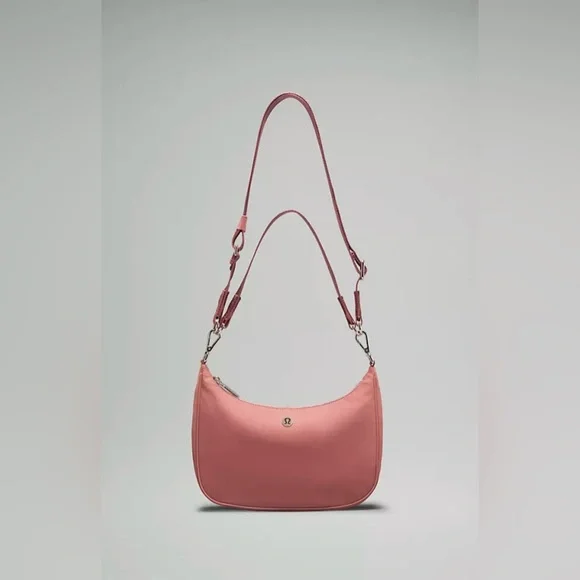 NWOT Lululemon Athletica Adjustable Mini Shoulder Bag 3L Crossbody - Picture 1 of 8